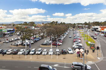 Apartments @ IKON Glen Waverley - Lightning Ridge Tourism 23