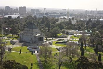 Apartments Melbourne Domain - South Melbourne - Lightning Ridge Tourism 4