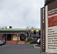 Matthew Flinders Hotel - Lightning Ridge Tourism