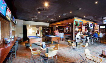 Villa Noosa Hotel - Lightning Ridge Tourism 21