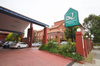 Quality Hotel CKS Sydney Airport - Lightning Ridge Tourism 23