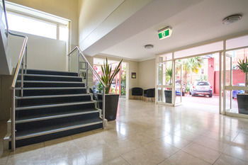 Quality Hotel CKS Sydney Airport - Lightning Ridge Tourism 24