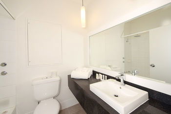 Quality Hotel CKS Sydney Airport - Lightning Ridge Tourism 26