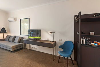 Quality Hotel CKS Sydney Airport - Lightning Ridge Tourism 30