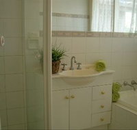 Australian Home Away  Doncaster Grange Park - Lightning Ridge Tourism
