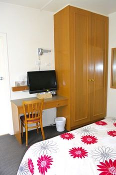 Magnolia Court Boutique Hotel Melbourne - Lightning Ridge Tourism 3