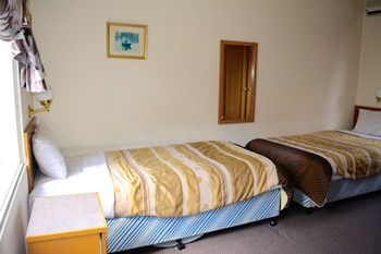 Magnolia Court Boutique Hotel Melbourne - Lightning Ridge Tourism 8