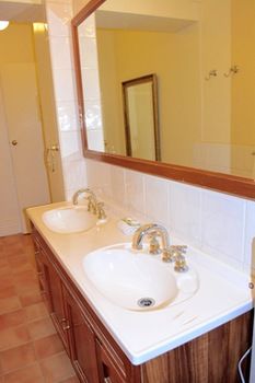 Magnolia Court Boutique Hotel Melbourne - Lightning Ridge Tourism 12