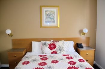 Magnolia Court Boutique Hotel Melbourne - Lightning Ridge Tourism 13