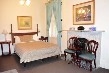 Magnolia Court Boutique Hotel Melbourne - Lightning Ridge Tourism 16