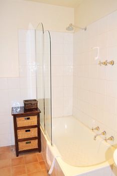 Magnolia Court Boutique Hotel Melbourne - Lightning Ridge Tourism 19