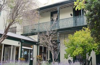 Magnolia Court Boutique Hotel Melbourne - Lightning Ridge Tourism 24