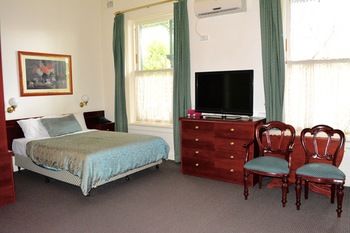 Magnolia Court Boutique Hotel Melbourne - Lightning Ridge Tourism 33