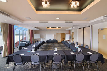 Quality Suites Boulevard On Beaumont - Lightning Ridge Tourism 28