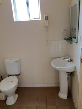 Lidcombe Motor Inn - Lightning Ridge Tourism 9