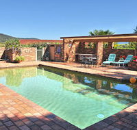 Langbrook Estate Cottages - Lightning Ridge Tourism