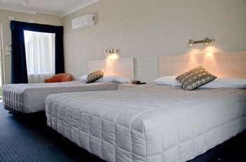 Baybrook Motor Inn & Apartments - Lightning Ridge Tourism 16