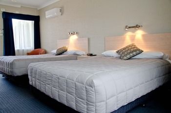 Baybrook Motor Inn & Apartments - Lightning Ridge Tourism 21