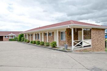 Baybrook Motor Inn & Apartments - Lightning Ridge Tourism 31