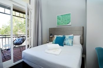 Alison Lodge - Lightning Ridge Tourism 17