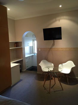 Hotel 59 - Lightning Ridge Tourism 27