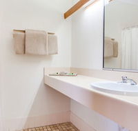 Forresters Beach Resort - Lightning Ridge Tourism