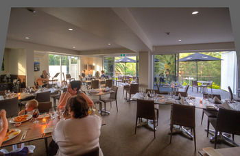 Remington Motor Inn - Lightning Ridge Tourism 40