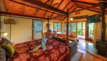 Maleny Tropical Retreat Balinese B&b - Lightning Ridge Tourism 13