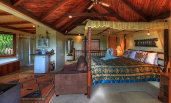Maleny Tropical Retreat Balinese B&b - Lightning Ridge Tourism 21