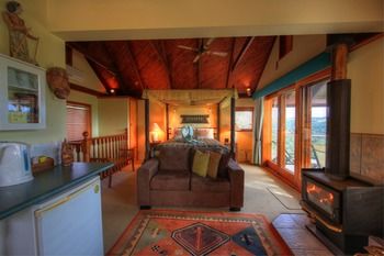Maleny Tropical Retreat Balinese B&b - Lightning Ridge Tourism 26