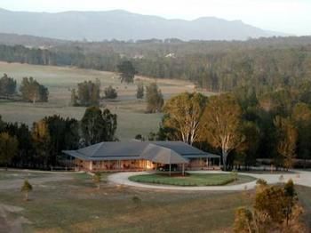 Hunter Valley Bed & Breakfast - Lightning Ridge Tourism 0