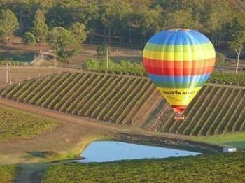 Hunter Valley Bed & Breakfast - Lightning Ridge Tourism 1