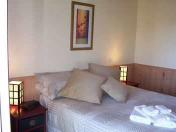 Yarraglen BnB - Lightning Ridge Tourism 5