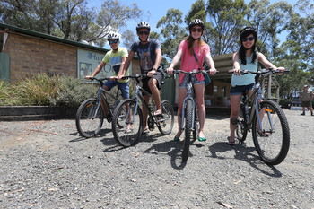 Hunter Valley YHA - Hostel - Lightning Ridge Tourism 12