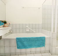 Wattle Holiday Rental - Lightning Ridge Tourism