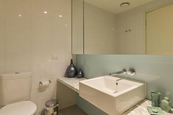 Anchor On Spencer - Lightning Ridge Tourism 9