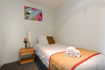 Anchor On Spencer - Lightning Ridge Tourism 17