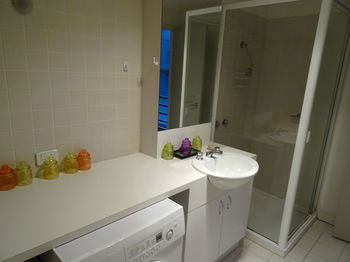 Anchor On Little Collins - Lightning Ridge Tourism 1