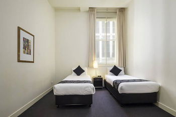 Anchor On Little Collins - Lightning Ridge Tourism 12