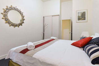 Anchor On Little Collins - Lightning Ridge Tourism 17