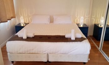 Anchor On Little Collins - Lightning Ridge Tourism 43