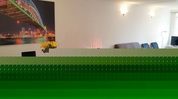 Anchor On Little Collins - Lightning Ridge Tourism 50