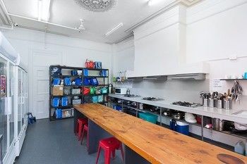 The Village Glebe - Hostel - Lightning Ridge Tourism 10