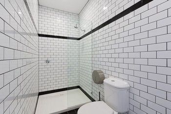 The Village Glebe - Hostel - Lightning Ridge Tourism 13