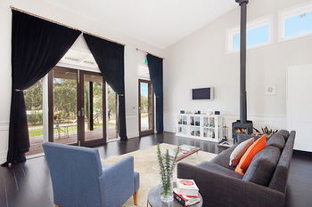 Block Eight - Lightning Ridge Tourism 7