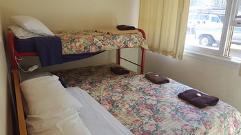 Wisemans Inn Hotel - Lightning Ridge Tourism 28