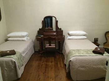 Wisemans Inn Hotel - Lightning Ridge Tourism 40