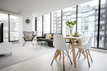 Apartment2c - Metro - Lightning Ridge Tourism 8