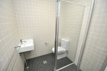 Glebe Furnished Apartments - Lightning Ridge Tourism 1