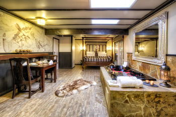 Aquila Nova Retreat - Lightning Ridge Tourism 28